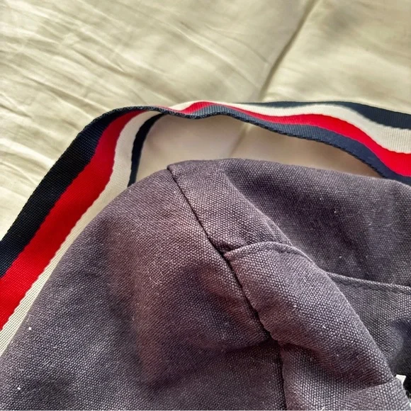 Tommy Hilfiger Duffle Bag - Picture 5 of 7